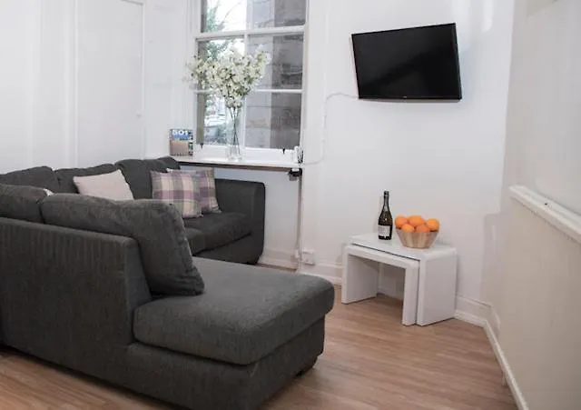 Edinburgh, Stockbridge Apartment 0*, エディンバラ